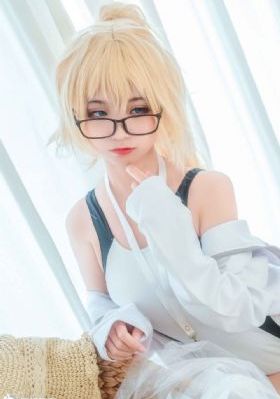 a极片