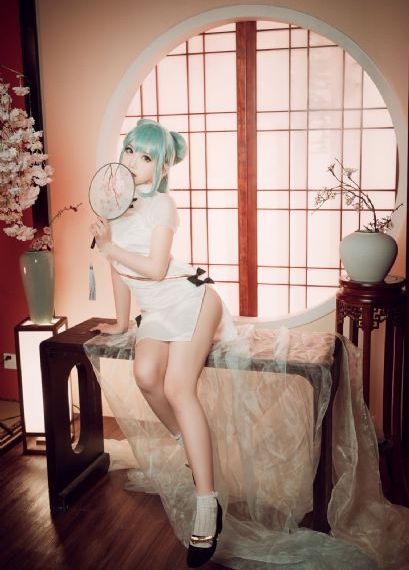 唐伯虎点九美