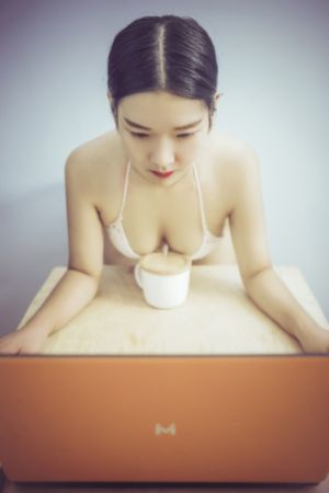 绝代艳后在线观看