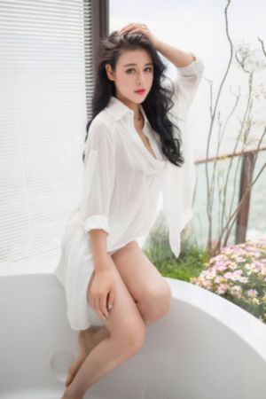 年轻的女教师2在线