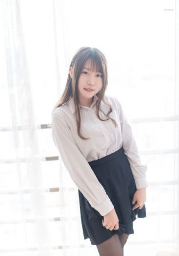 地铁蓝衣