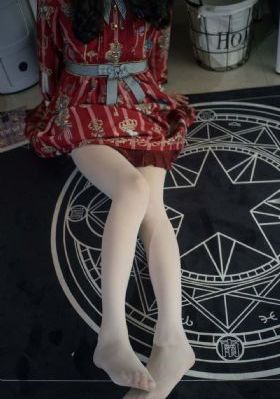 漆黒のシャガ