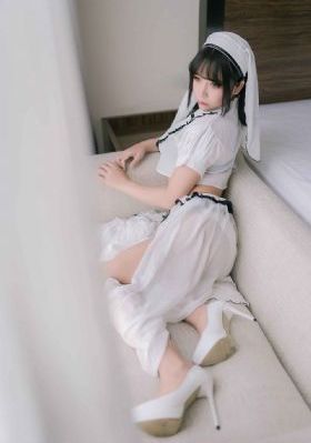 教室脔到她哭h粗话h好爽视频